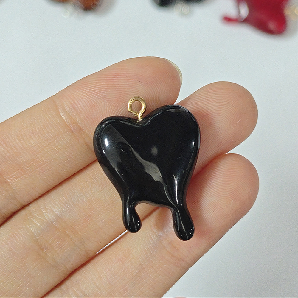 10pcs Drop Blood Heart-shaped  - Resin Art Heart review and price